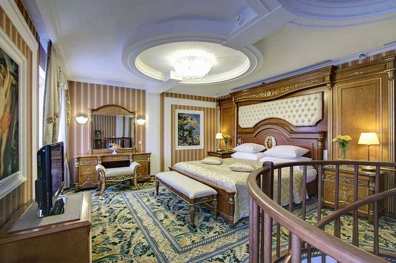 Номер клубный этаж