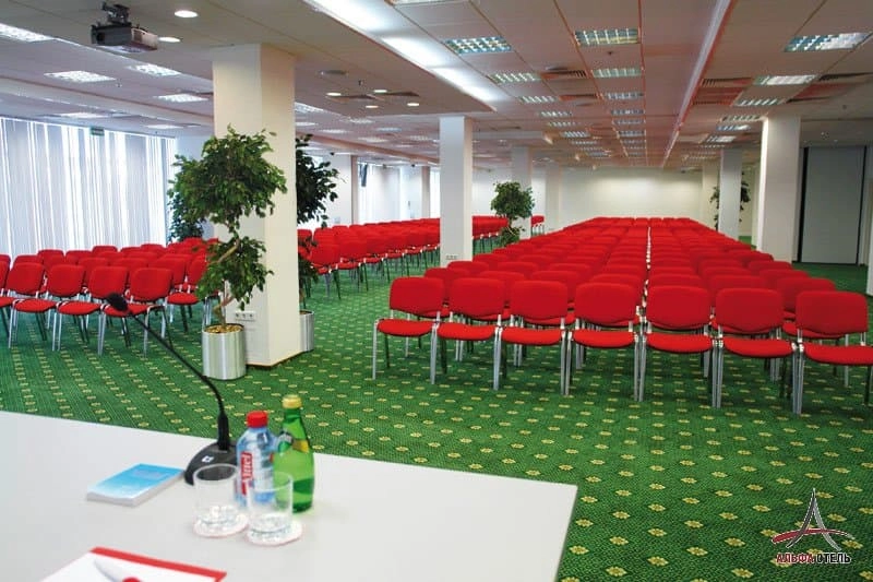 Конгресс зал